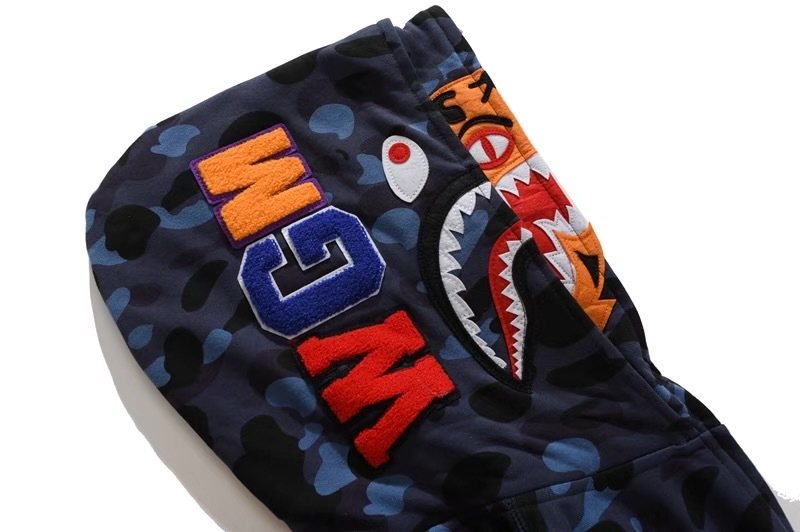 BAPE Shark Camo Full-Zip Hoodie — detail