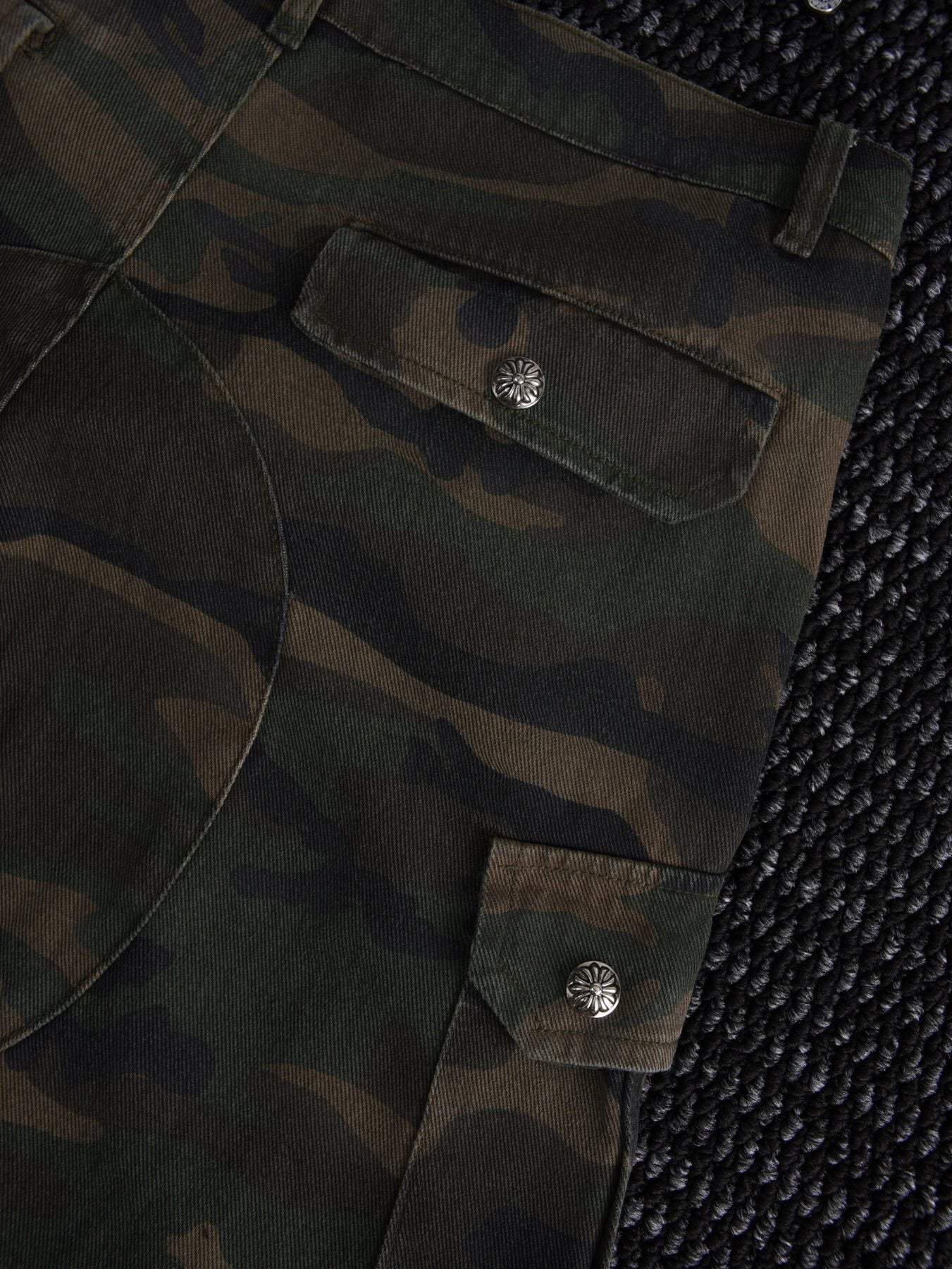 Chrome Hearts Green Camo Cargo Shorts — detail